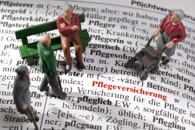 Informationen zum Thema Pflegegeldversicherung.